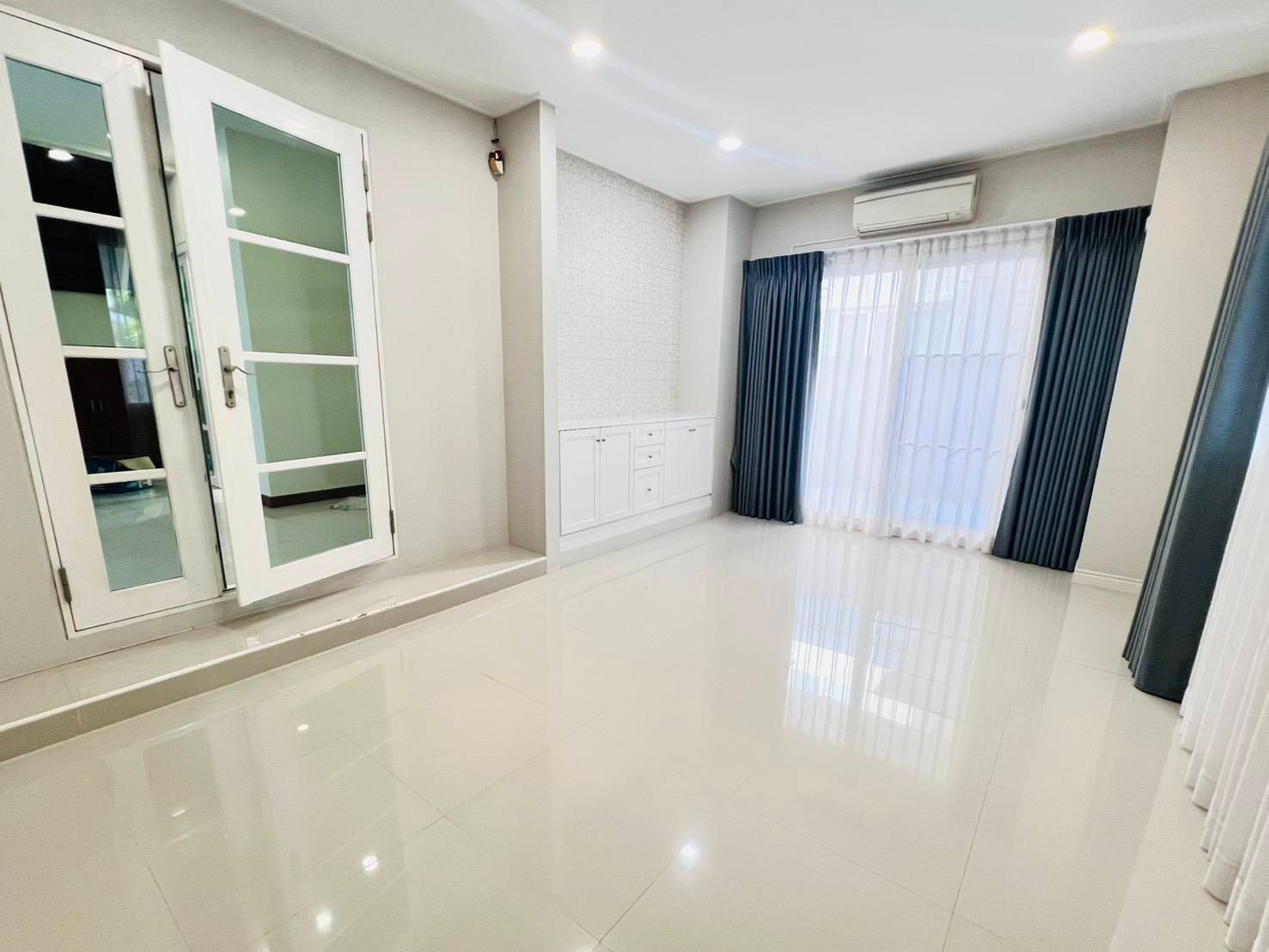 uploads/efe1bc97-da39-4732-9026-bc1cbf882b7a/4909693b-7068-49cb-9908-ac98e3062e98