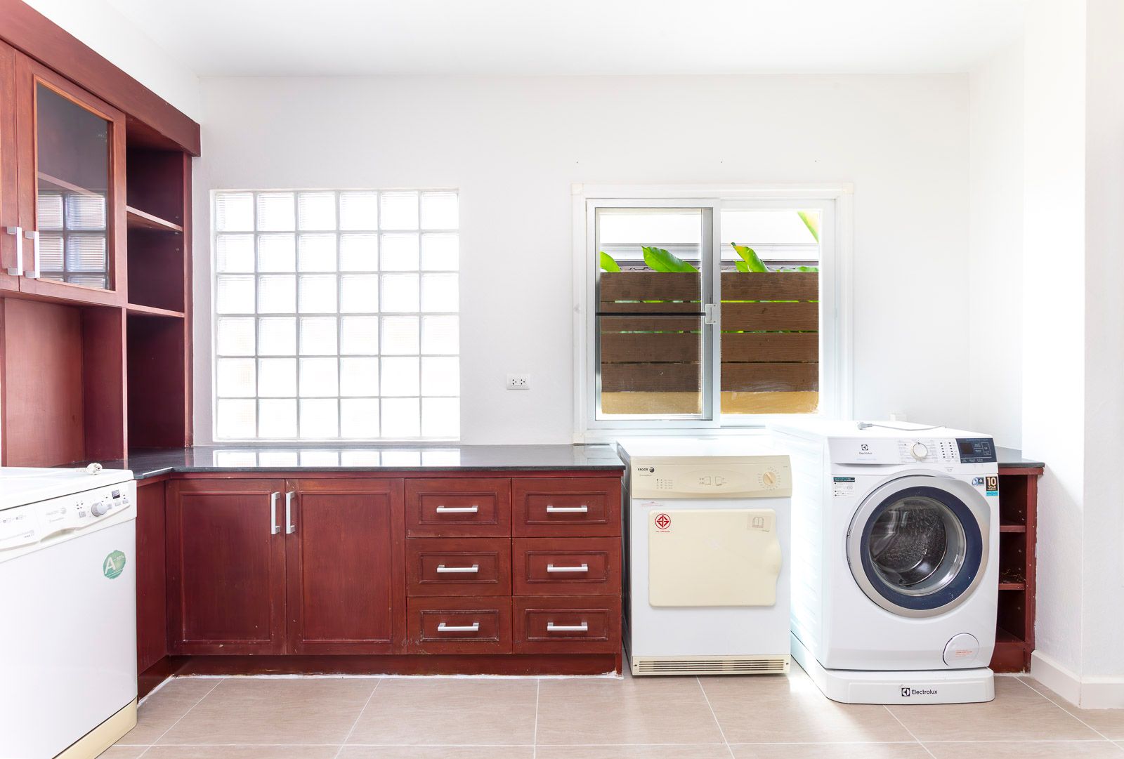 3 卧室 独立房屋 出售 在  - Image 7