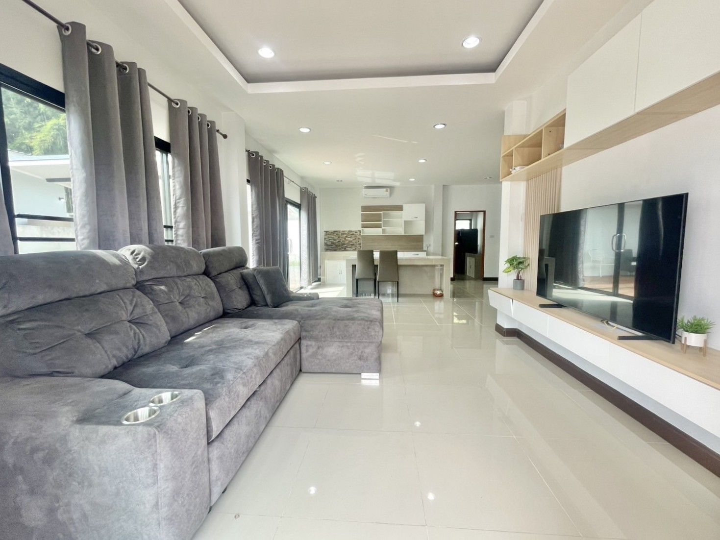 4 卧室 独立房屋 出租 在  - Image 4