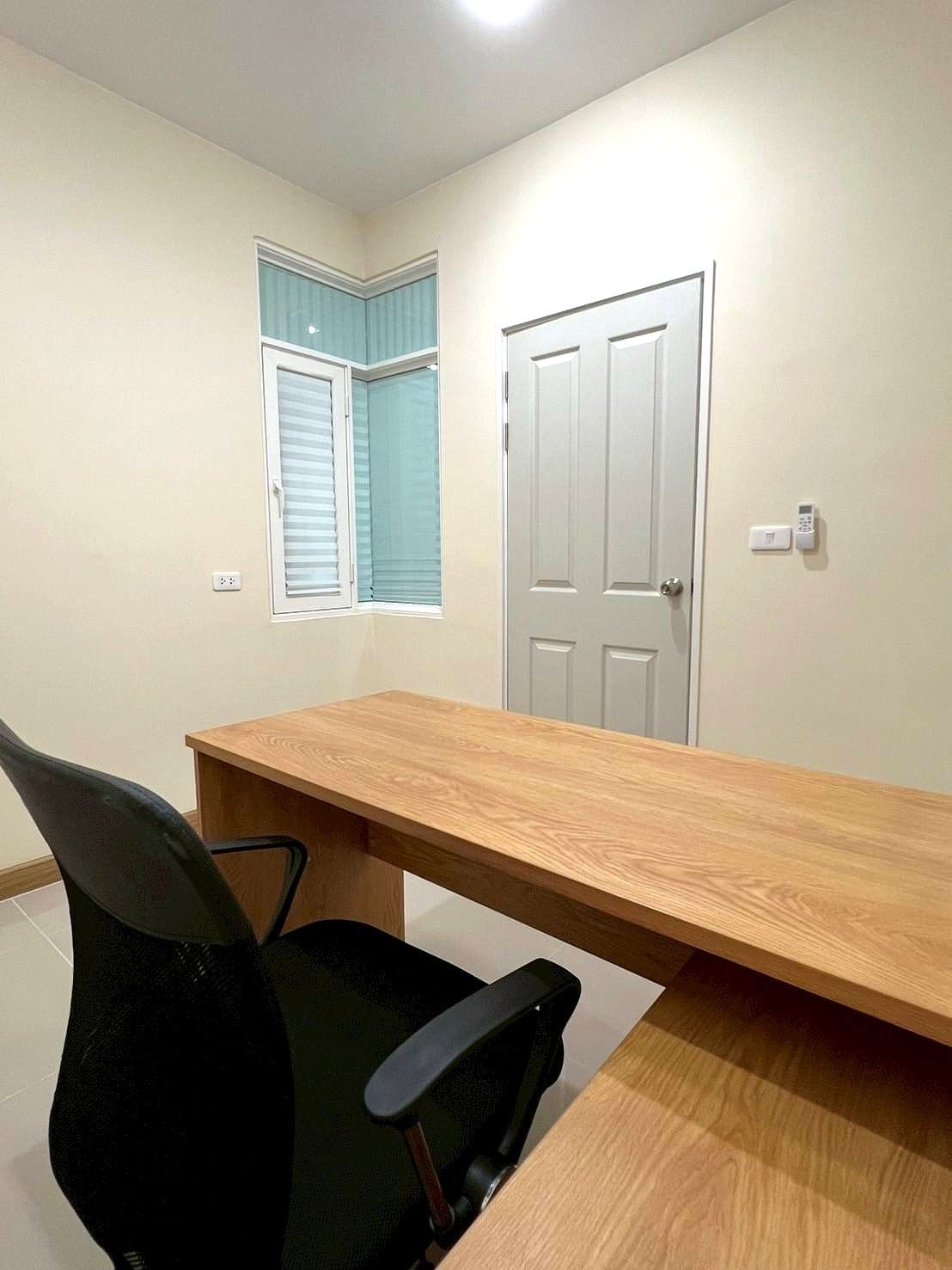 3 卧室 联排别墅 出租 在  - Image 7