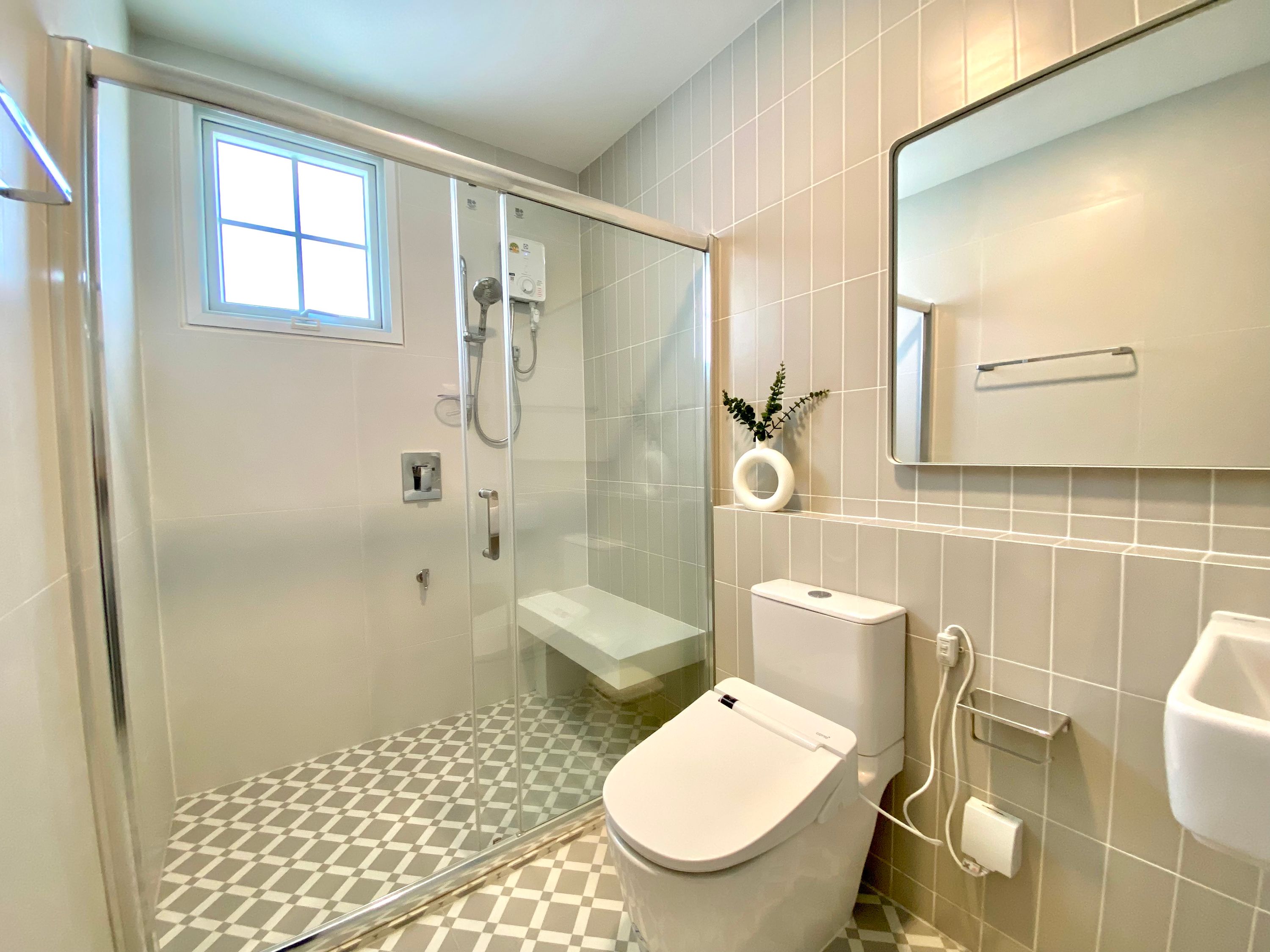 uploads/efe1bc97-da39-4732-9026-bc1cbf882b7a/4c175116-abd8-4928-8abd-b94f5b5775c6