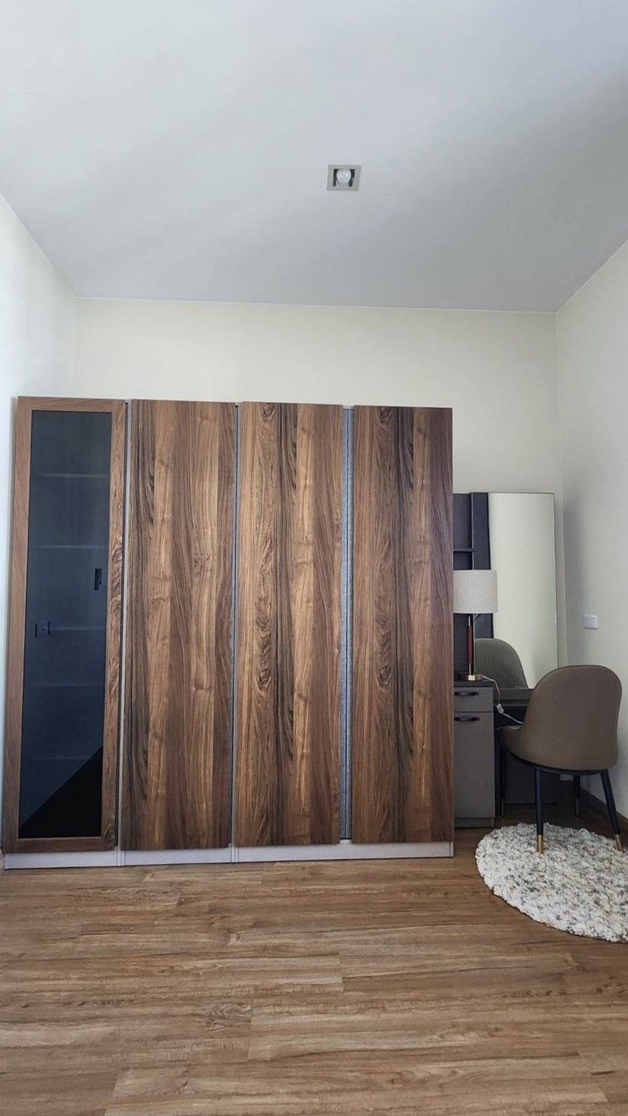 2 卧室 联排别墅 出租 在  - Image 8