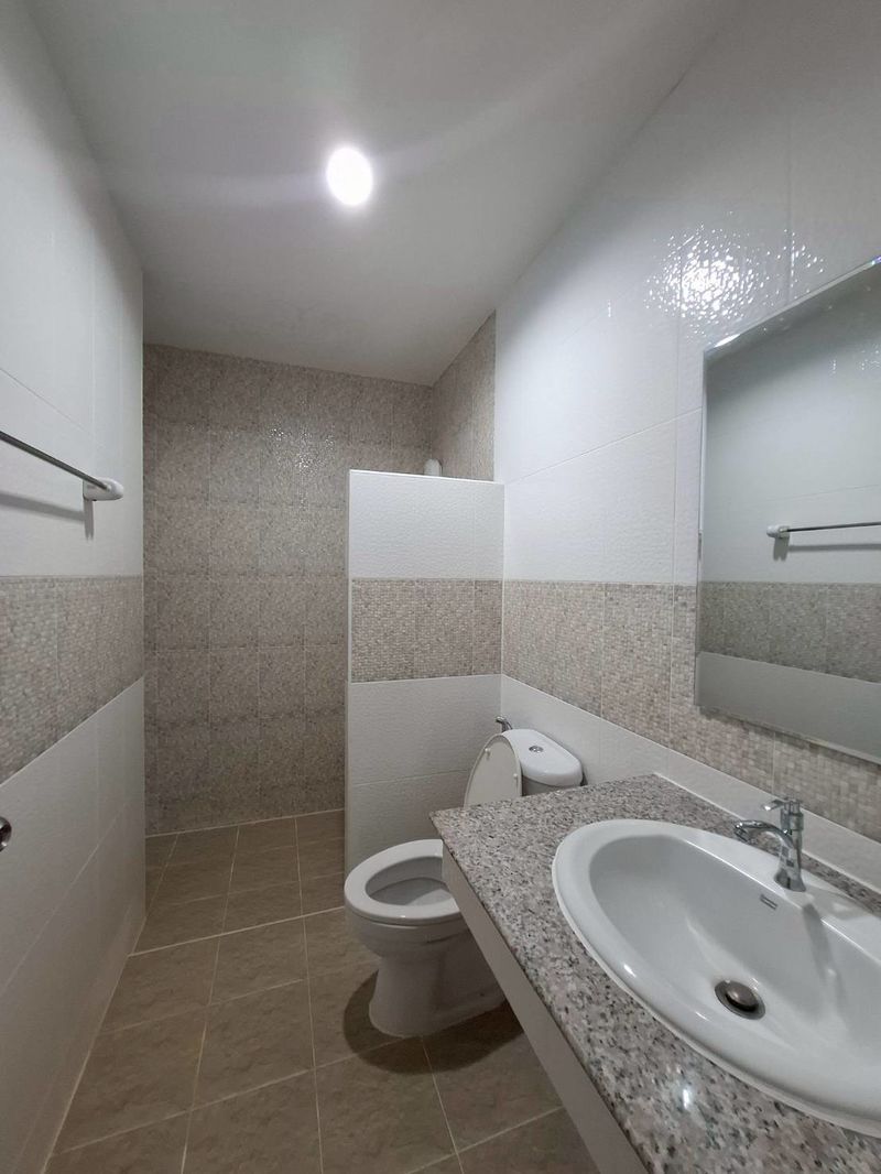 uploads/efe1bc97-da39-4732-9026-bc1cbf882b7a/4fb2fb6d-be09-4700-9b68-8f9f603dffdb