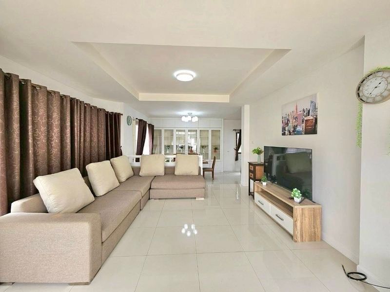 uploads/efe1bc97-da39-4732-9026-bc1cbf882b7a/522292b9-dcfc-4aea-b859-1d5c604196da