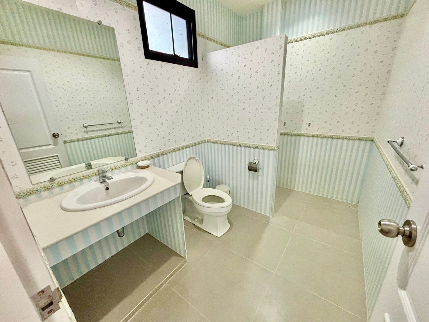 uploads/efe1bc97-da39-4732-9026-bc1cbf882b7a/52aa824f-c67f-48d7-b29d-a3af5b0a6f49