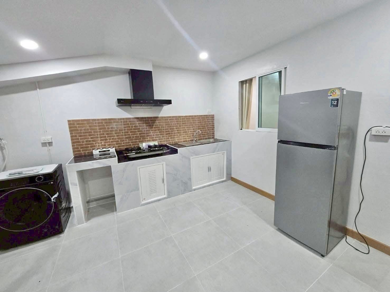 uploads/efe1bc97-da39-4732-9026-bc1cbf882b7a/52fe9f36-5b93-487f-85e3-9b4809ab9715