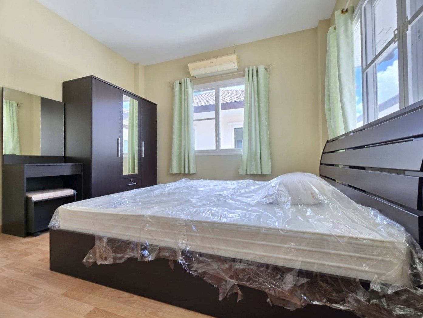 เดอะ แกรนด์ วิลเลจ - Image 9