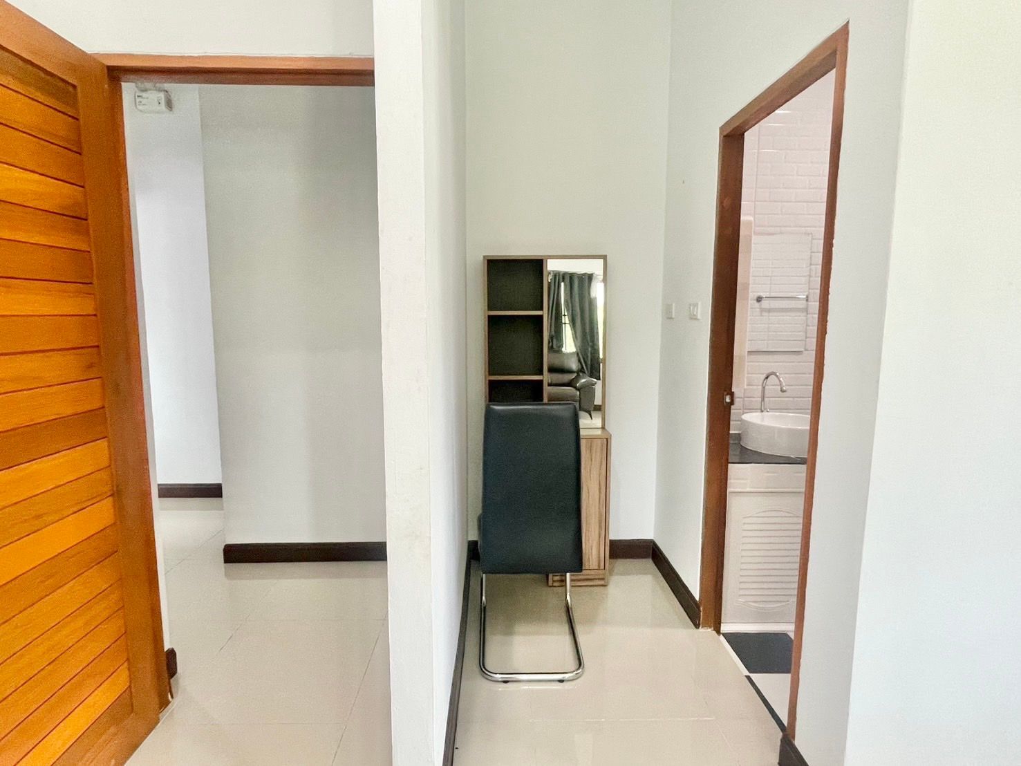 4 卧室 独立房屋 出租 在  - Image 23