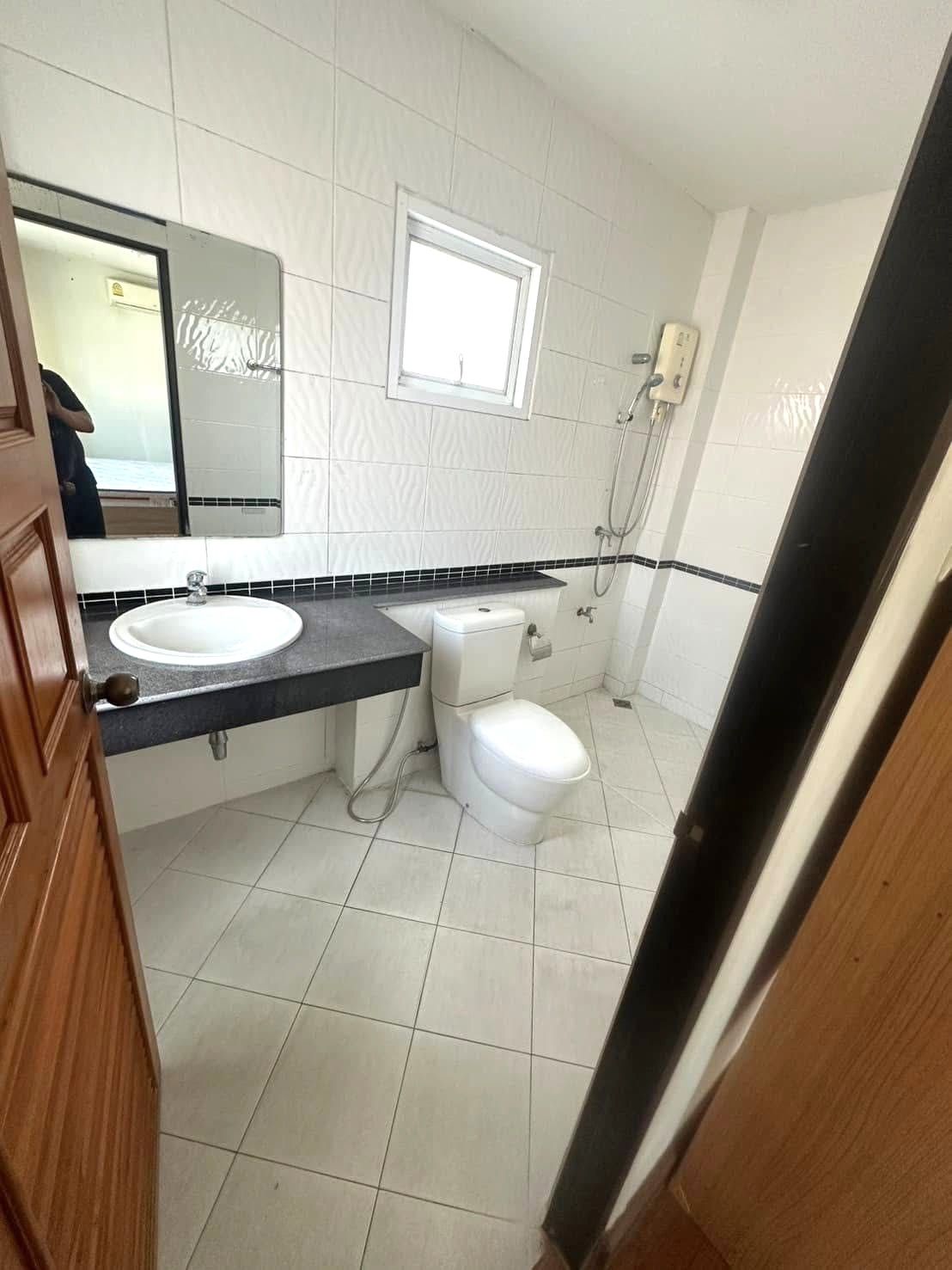 3 卧室 独立房屋 出租 在  - Image 6