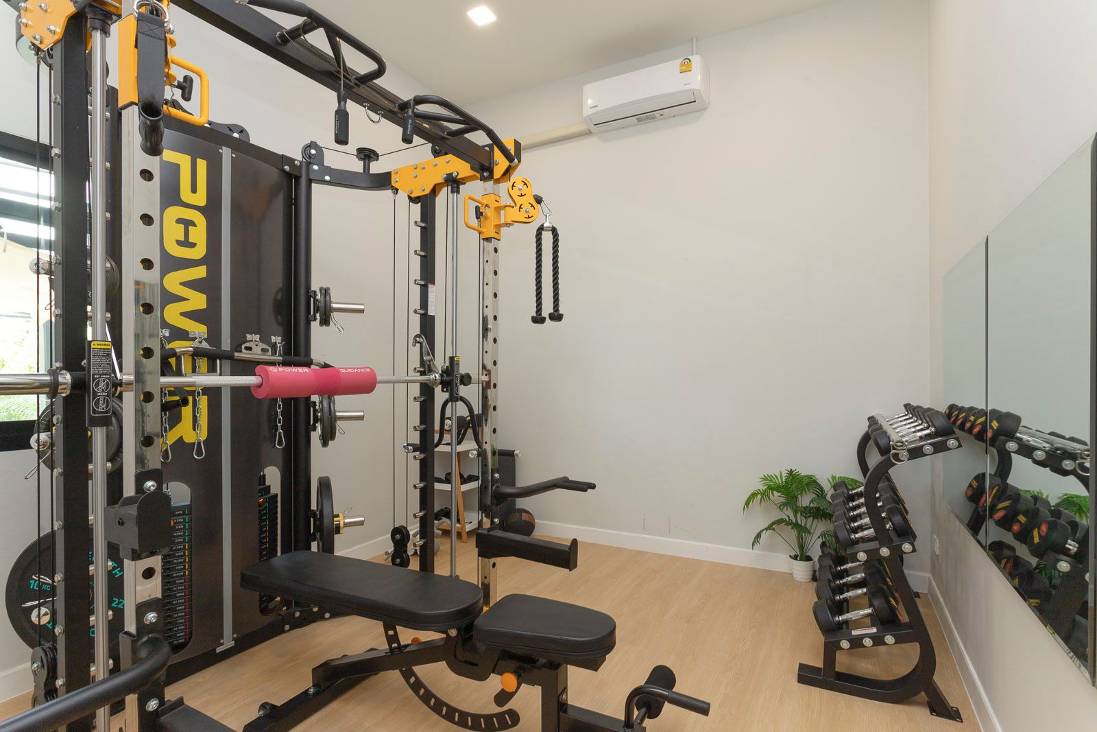 uploads/efe1bc97-da39-4732-9026-bc1cbf882b7a/557c88f2-2a74-4215-b856-af39b81ce8d8