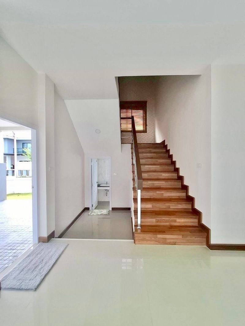 4 卧室 独立房屋 出租 在  - Image 4