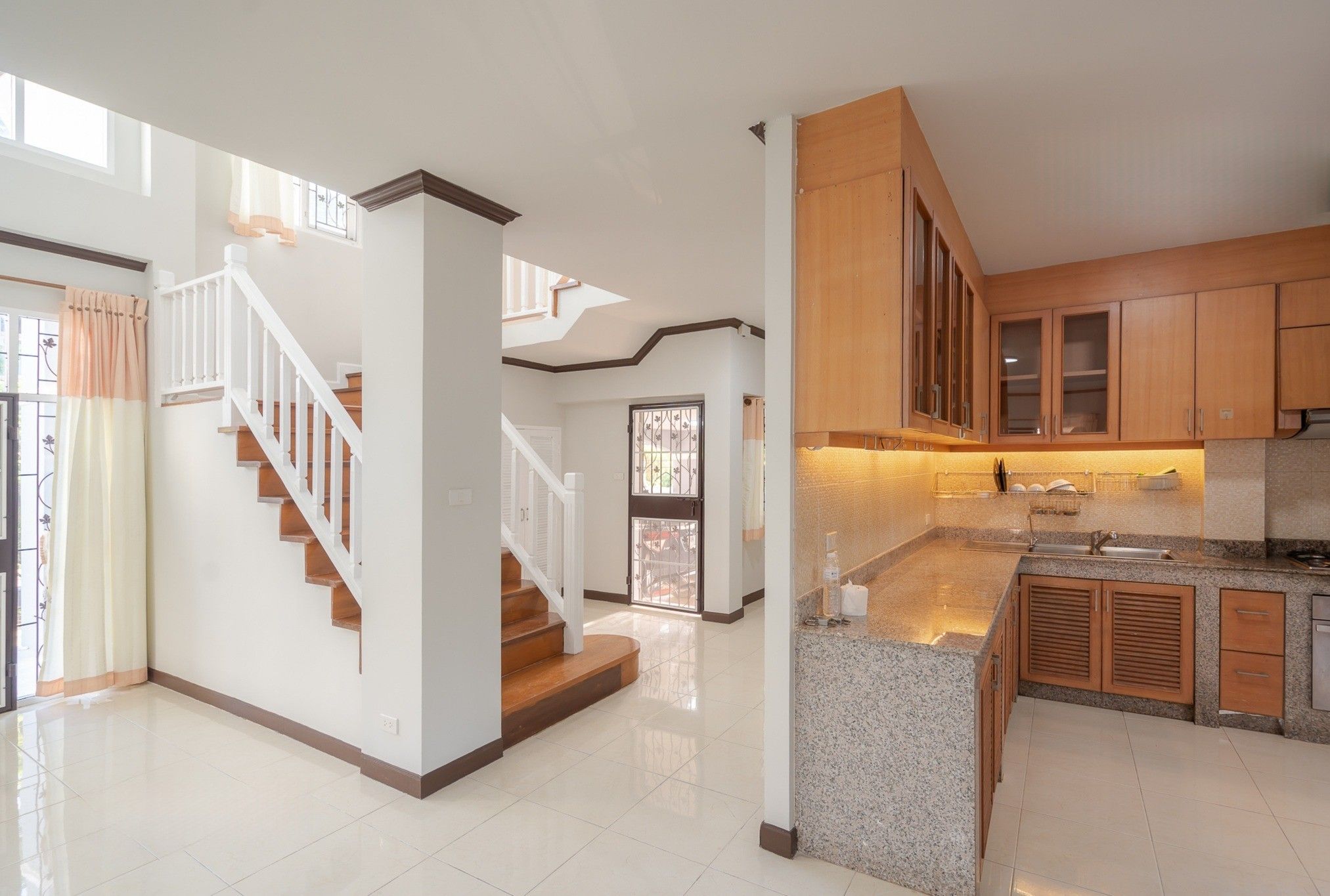 uploads/efe1bc97-da39-4732-9026-bc1cbf882b7a/56e0ac75-d5a7-4340-8d41-3a0637204ada