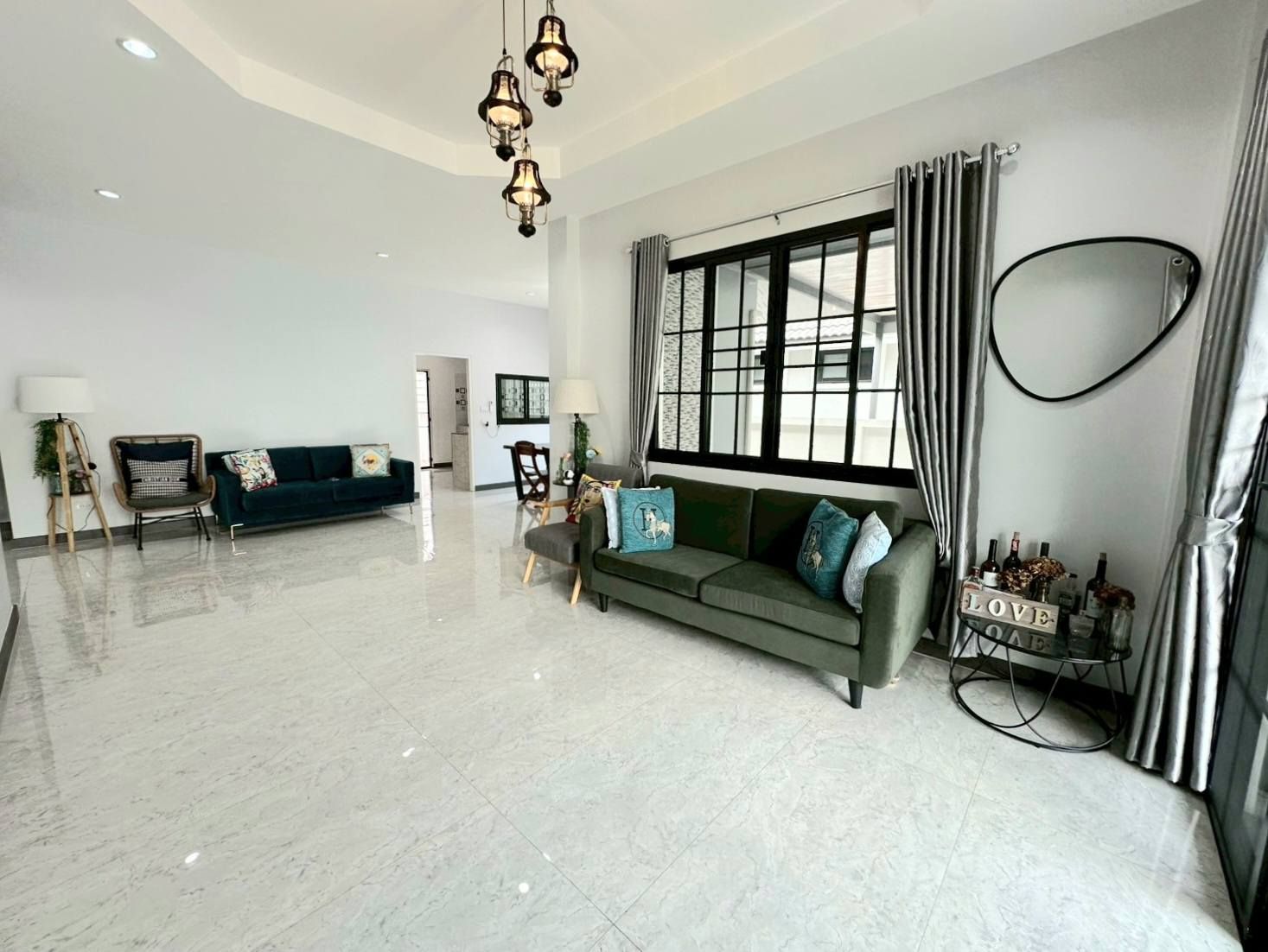 uploads/efe1bc97-da39-4732-9026-bc1cbf882b7a/570d286e-ecb3-444c-ac3f-44adec99ff58