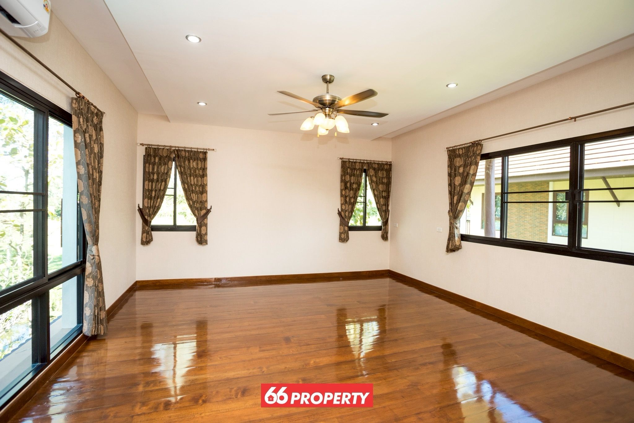 Summit Green Valley - Image 32