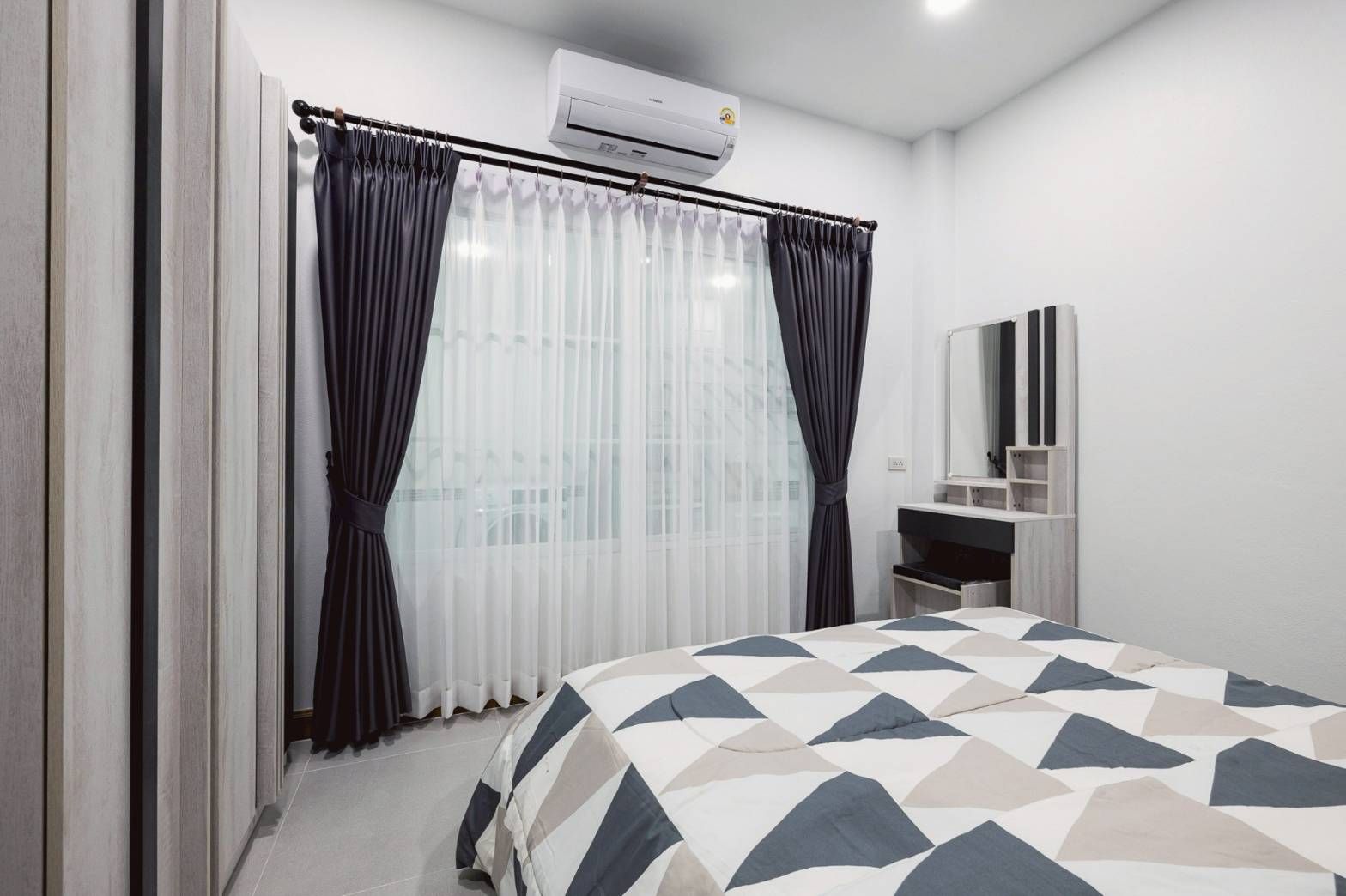 3 卧室 独立房屋 出售 在  - Image 22