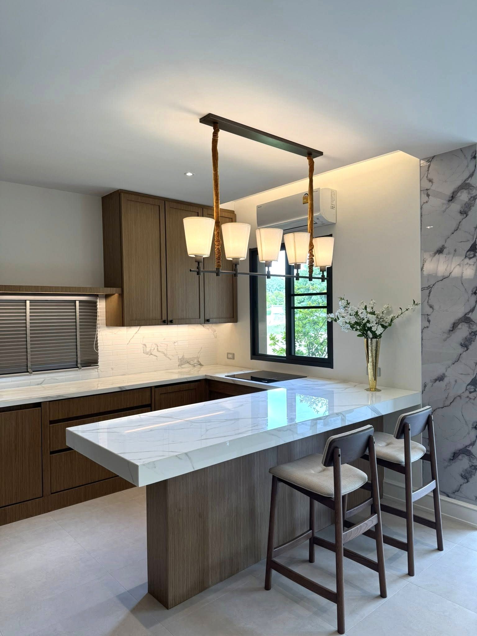 uploads/efe1bc97-da39-4732-9026-bc1cbf882b7a/59920030-de48-4b0f-885a-cf862b981656