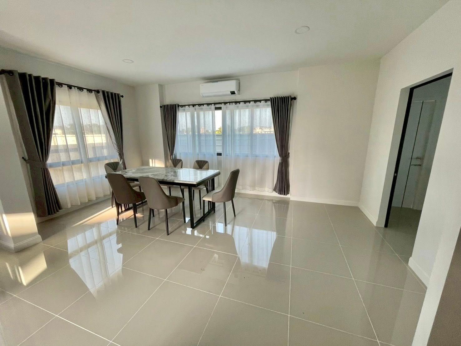 3 Bedroom House For Rent in Ton Pao, San Kamphaeng, Chiang Mai - Image 3