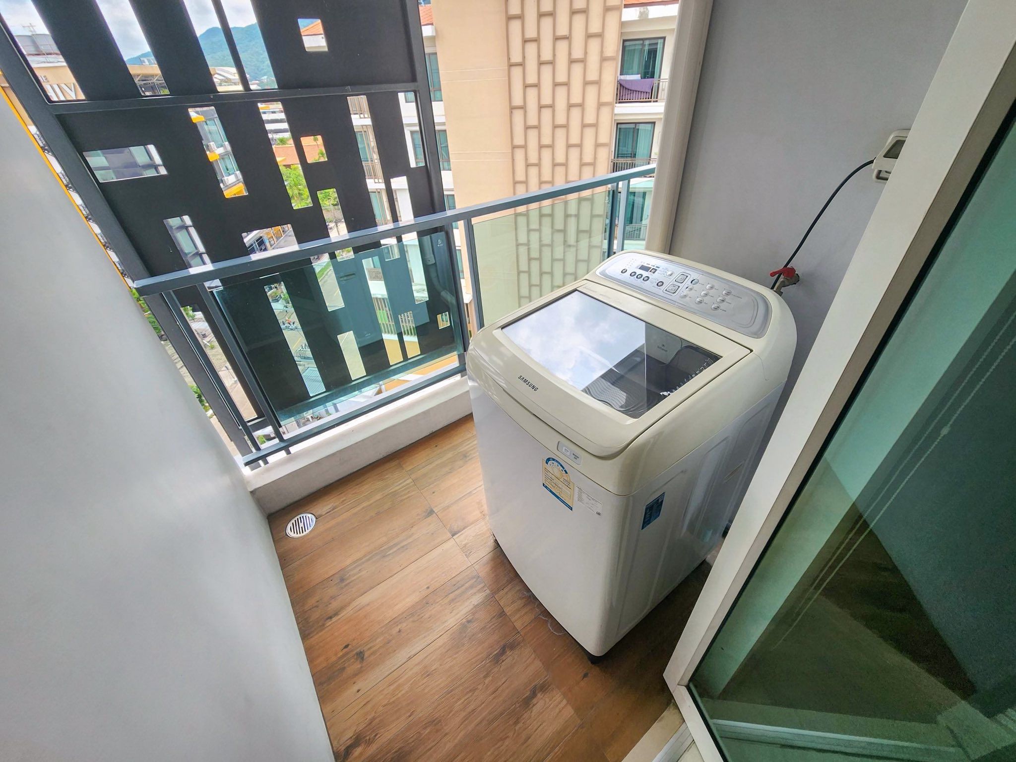 uploads/efe1bc97-da39-4732-9026-bc1cbf882b7a/5aa41358-2318-4781-a932-ab00de7024c3