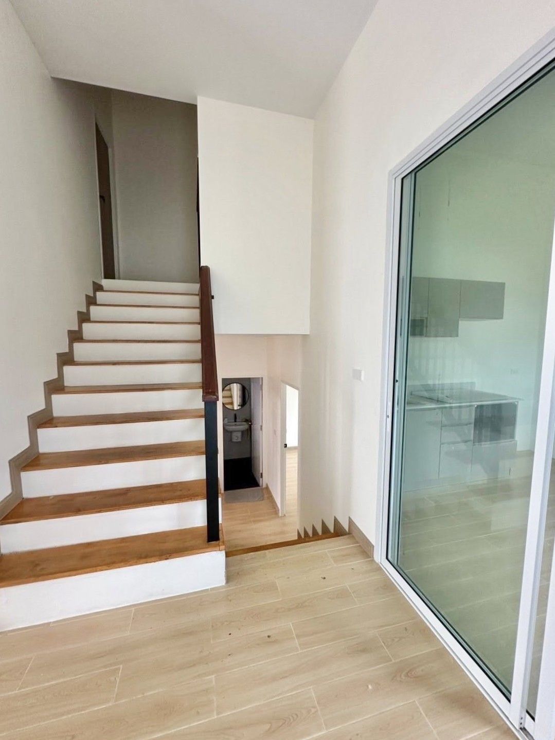 uploads/efe1bc97-da39-4732-9026-bc1cbf882b7a/5bb7bd33-a78f-46b6-a3e2-1a40a6c086ca