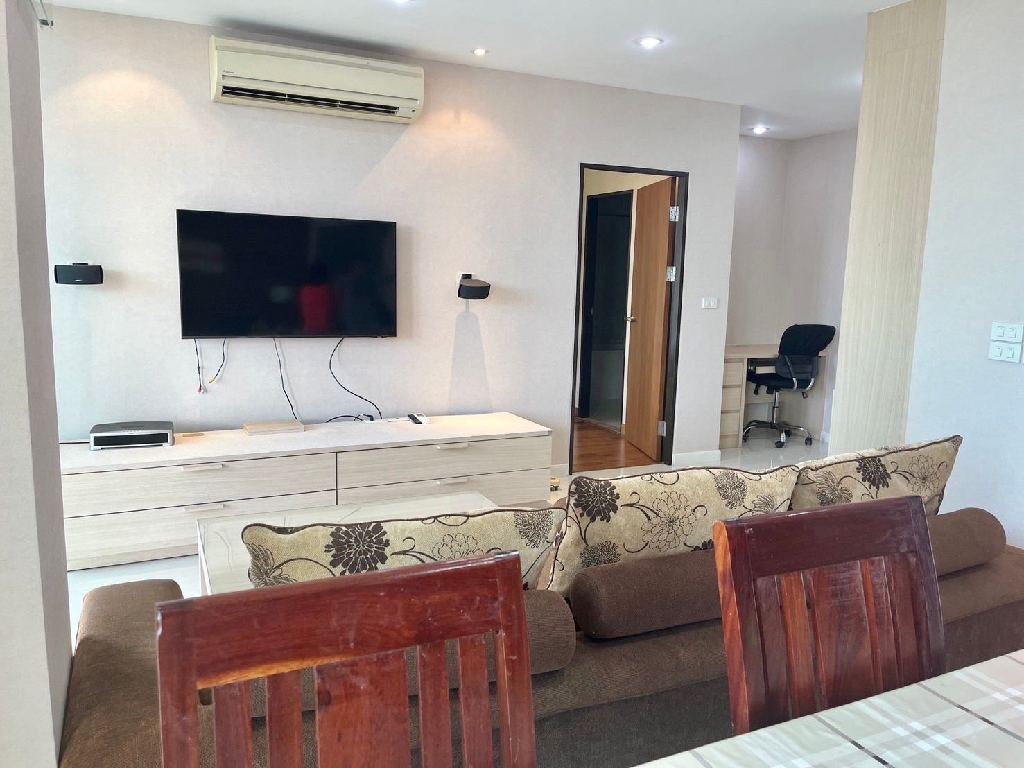 2 卧室 公寓 出售 在  - Image 8