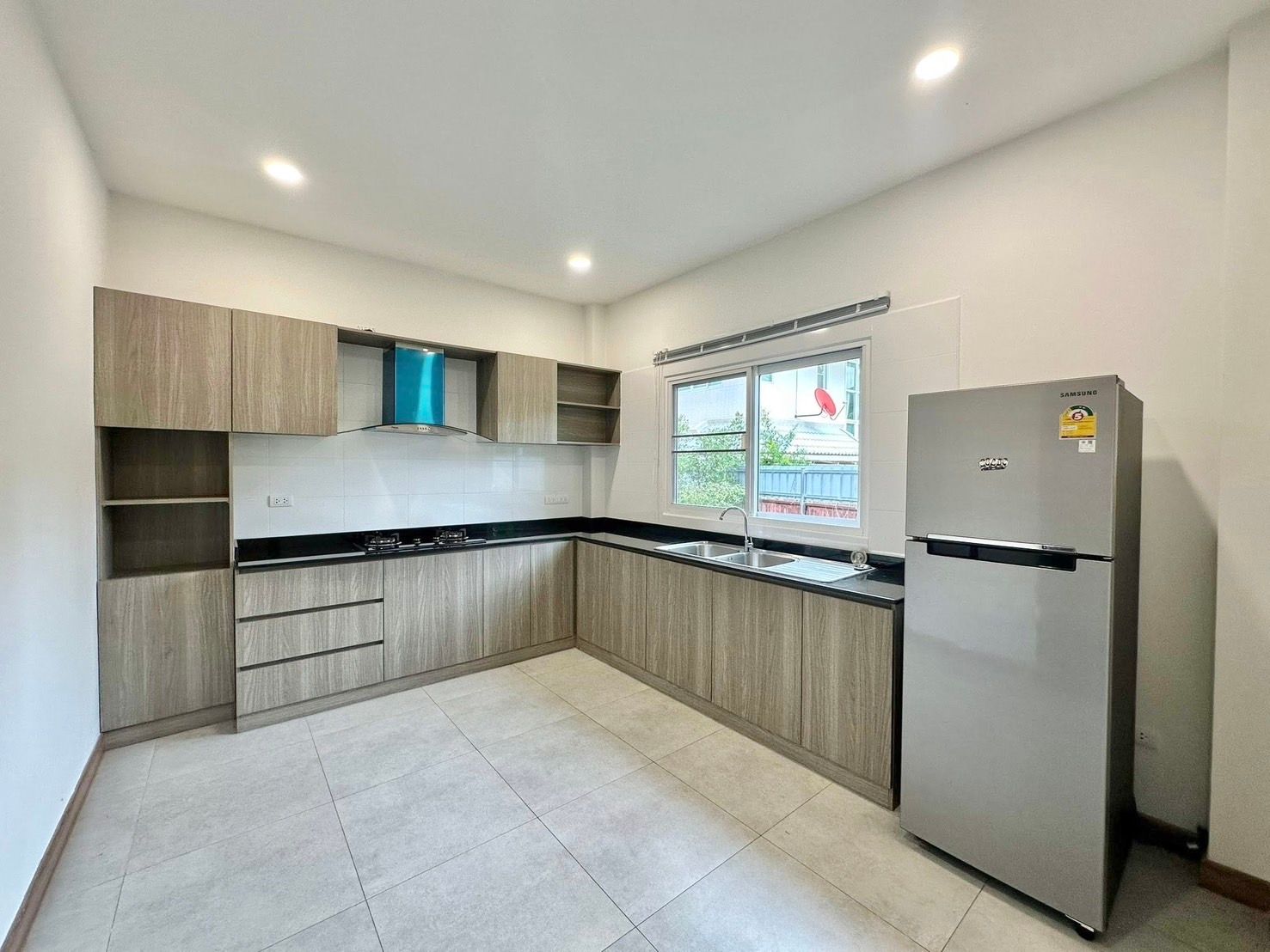 uploads/efe1bc97-da39-4732-9026-bc1cbf882b7a/5de62899-bafc-4395-ab67-b00e07460b83