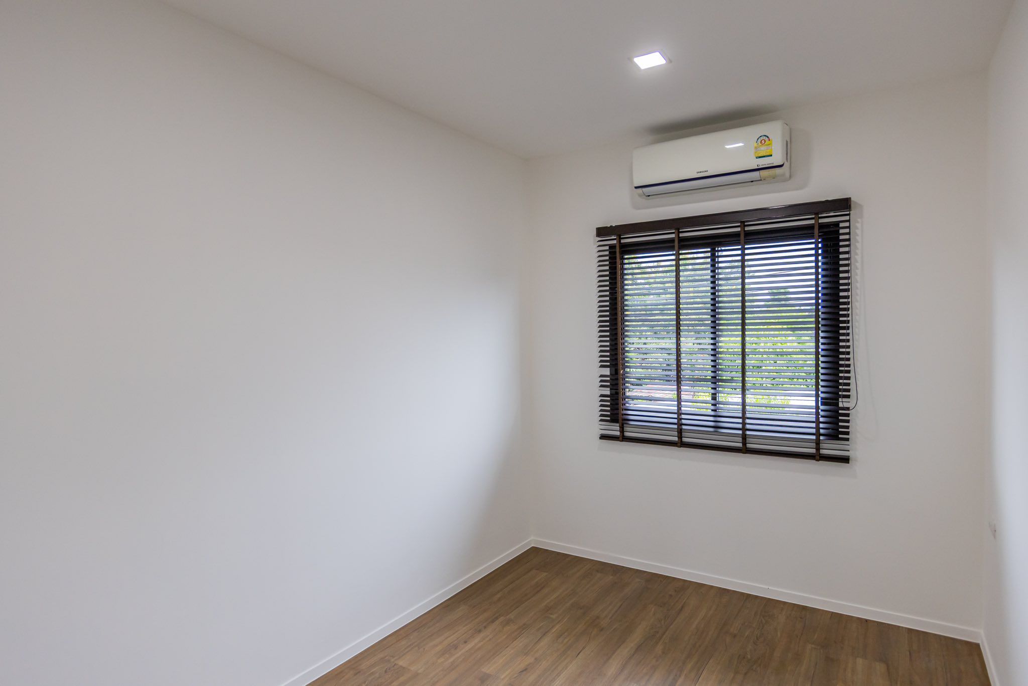 3 卧室 联排别墅 出租 在  - Image 15