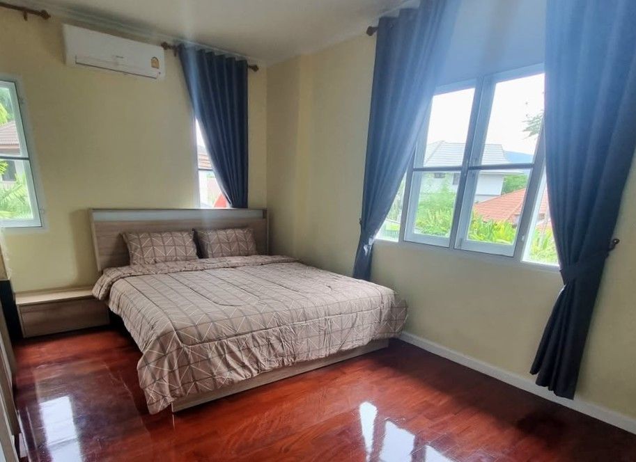 7 卧室 独立房屋 出售 在  - Image 11