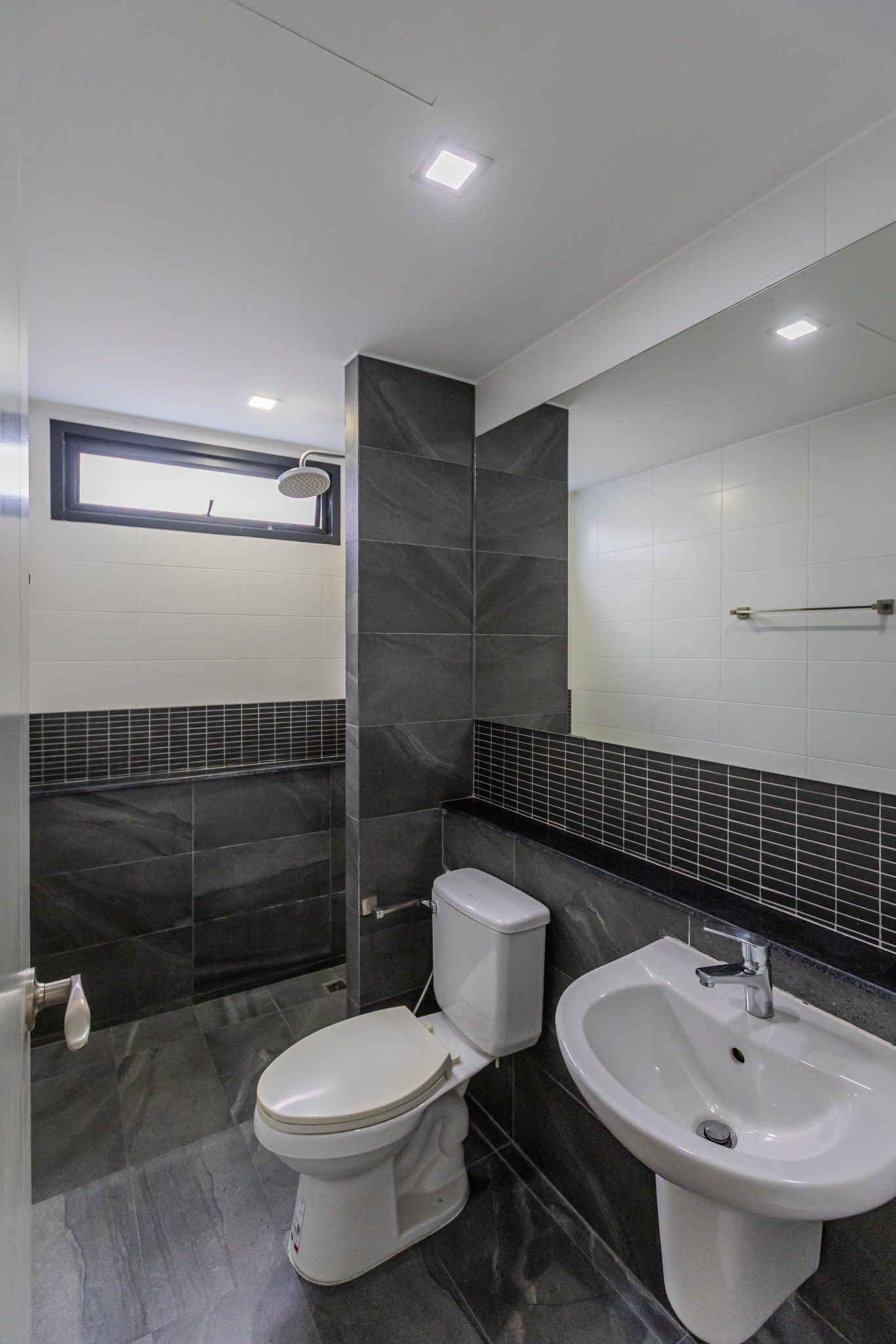 3 卧室 联排别墅 出租 在  - Image 12