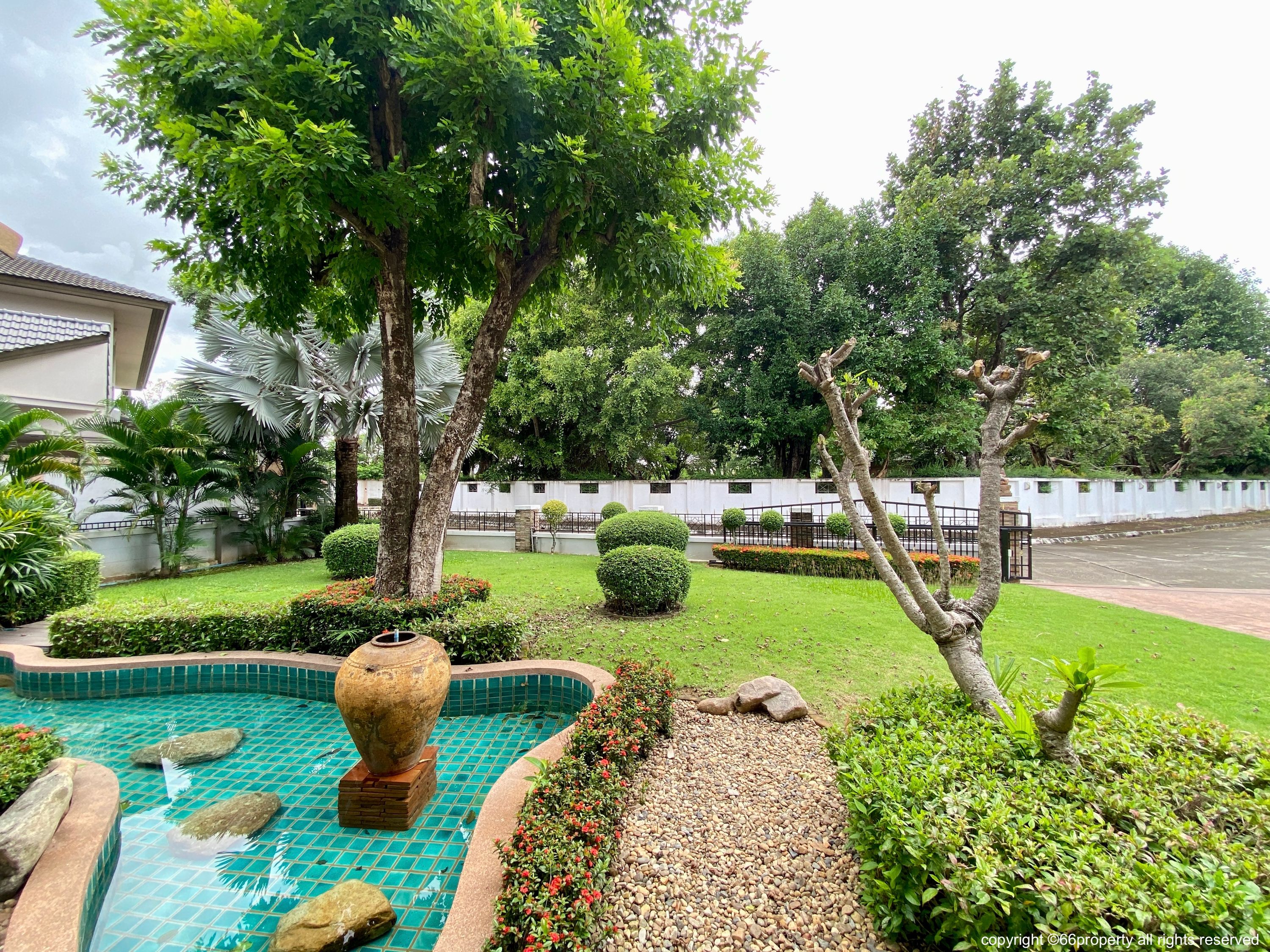 7 Bedroom House For Sale in Chai Sathan, Saraphi, Chiang Mai - Image 2