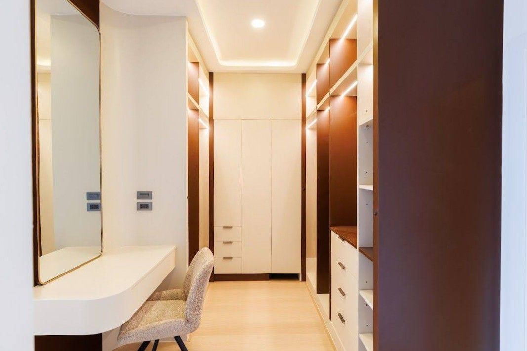 5 卧室 独立房屋 出售 在  - Image 12