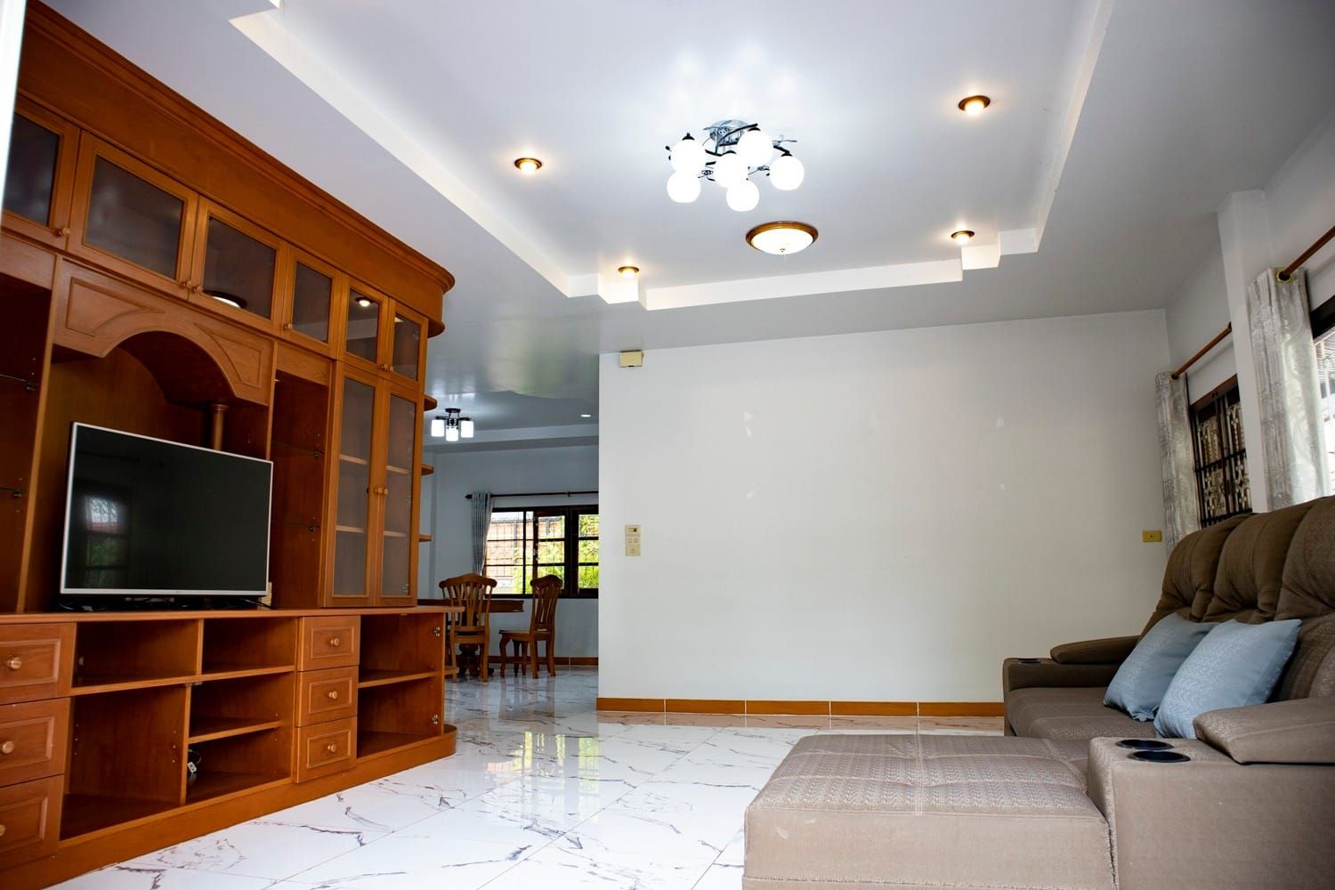 uploads/efe1bc97-da39-4732-9026-bc1cbf882b7a/640d179f-7a98-4936-a86f-8d1c9b08a45a