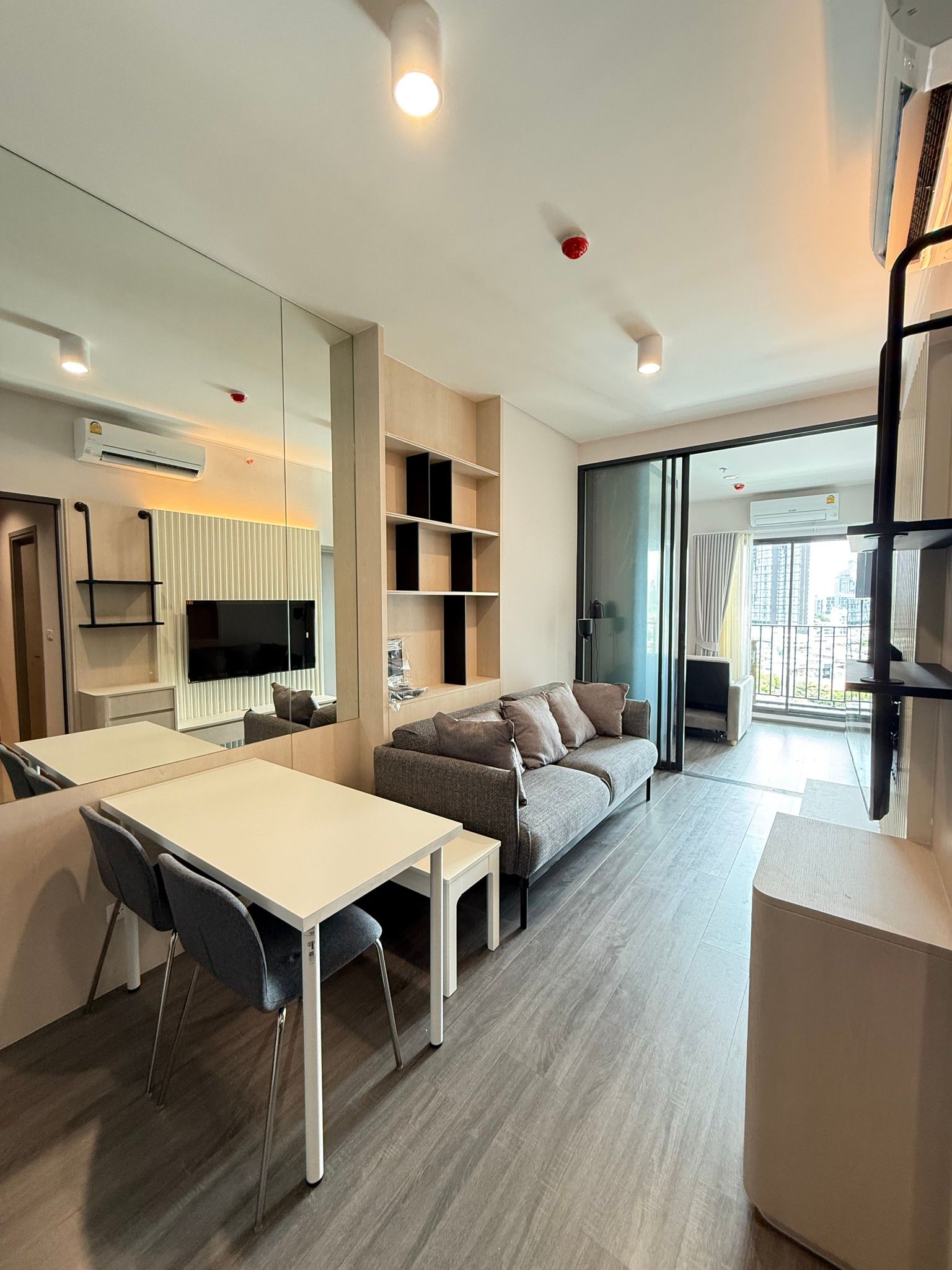 Ideo Sukhumvit - Rama 4 - Image 1