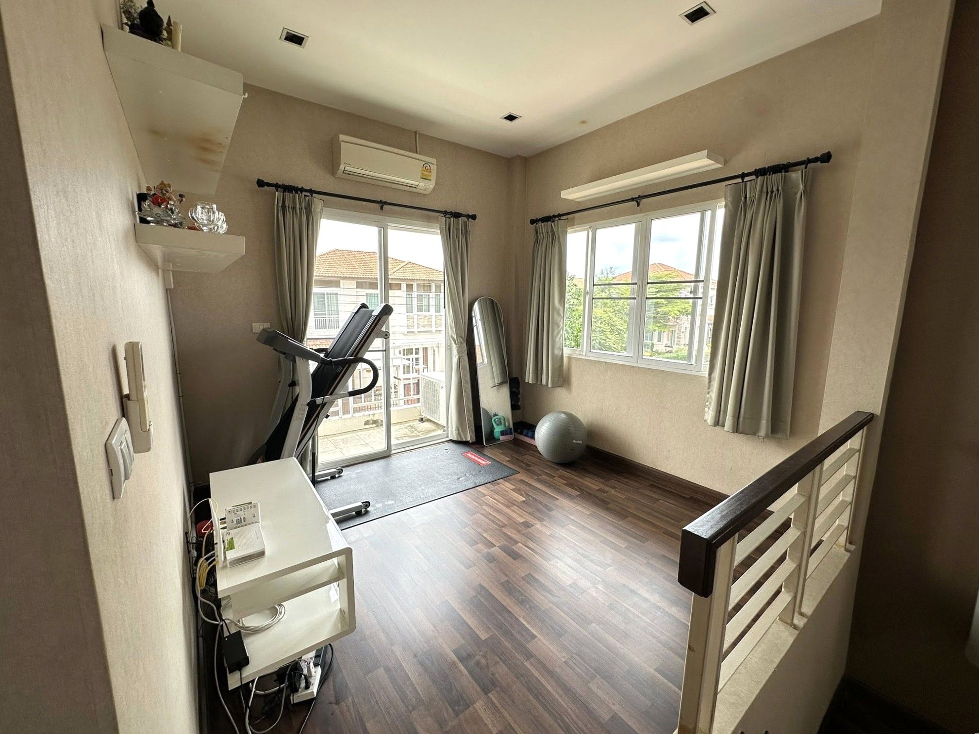 The Oriental (Regent) - Image 10