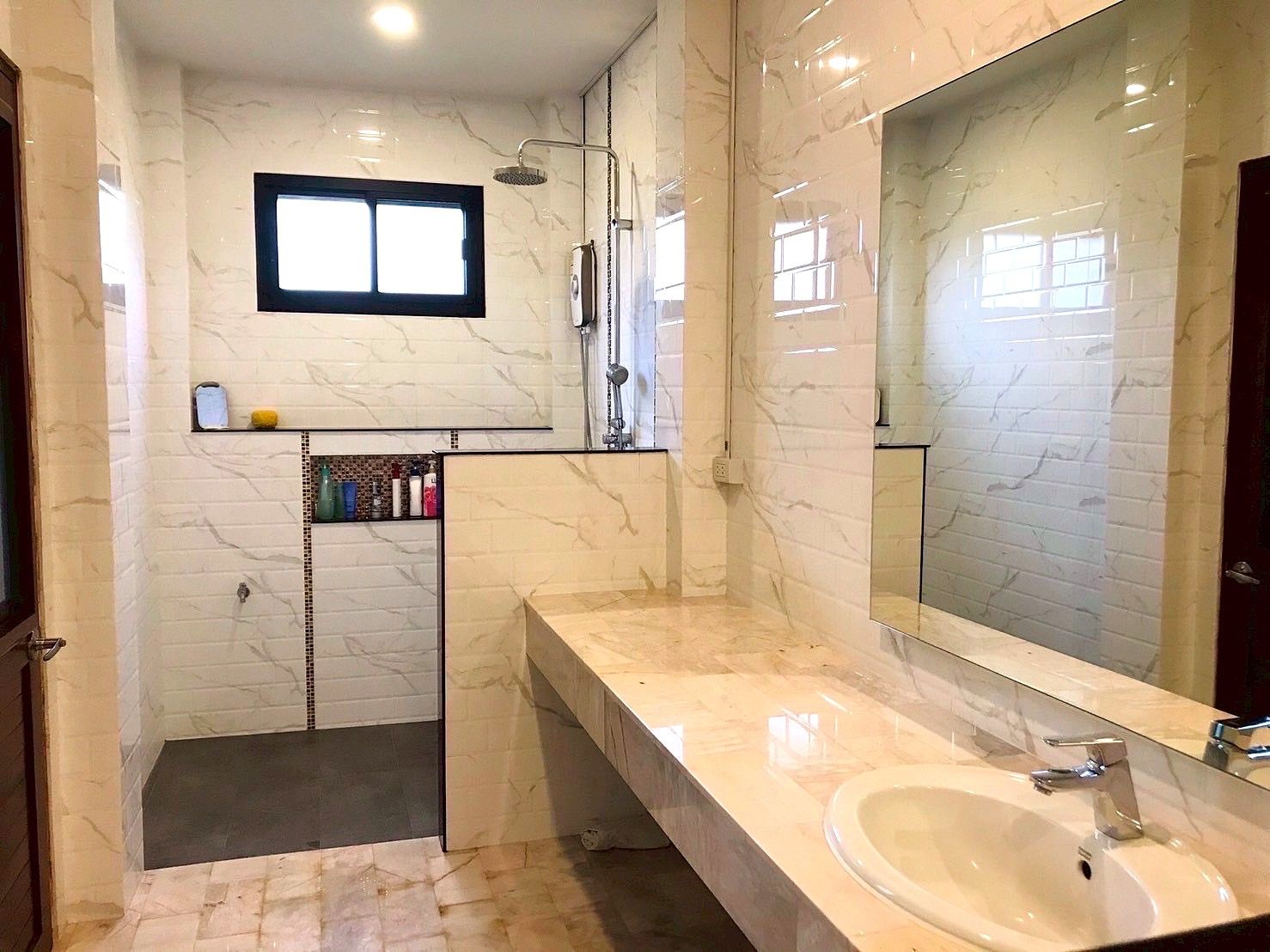 uploads/efe1bc97-da39-4732-9026-bc1cbf882b7a/6600e9e0-a49b-42ef-8257-80dfdf0bda2a