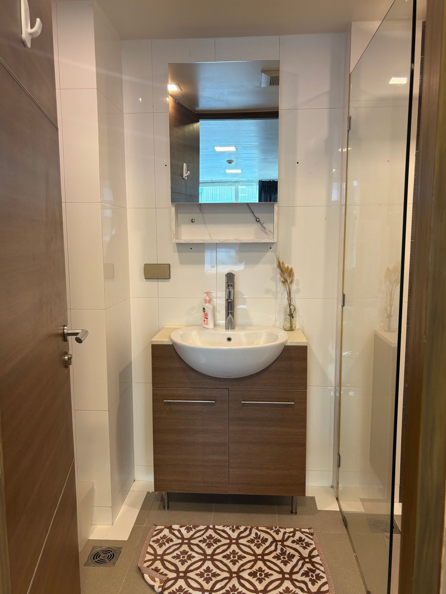 uploads/efe1bc97-da39-4732-9026-bc1cbf882b7a/664fe29b-05fe-44a7-ac23-8d689dc80f51