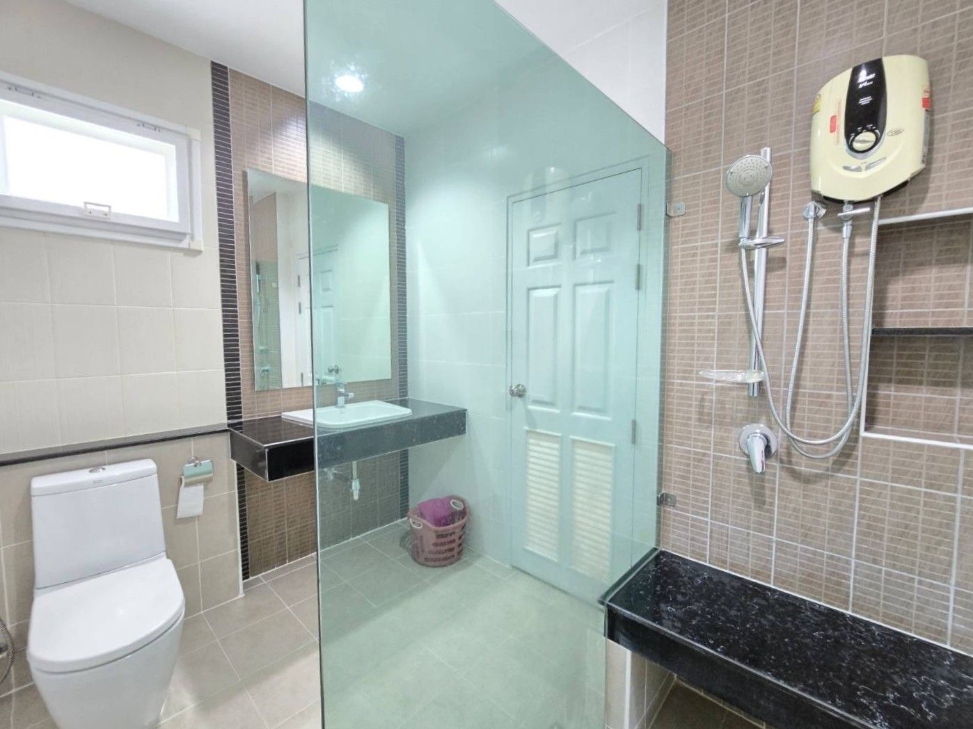 เดอะ แกรนด์ วิลเลจ - Image 12