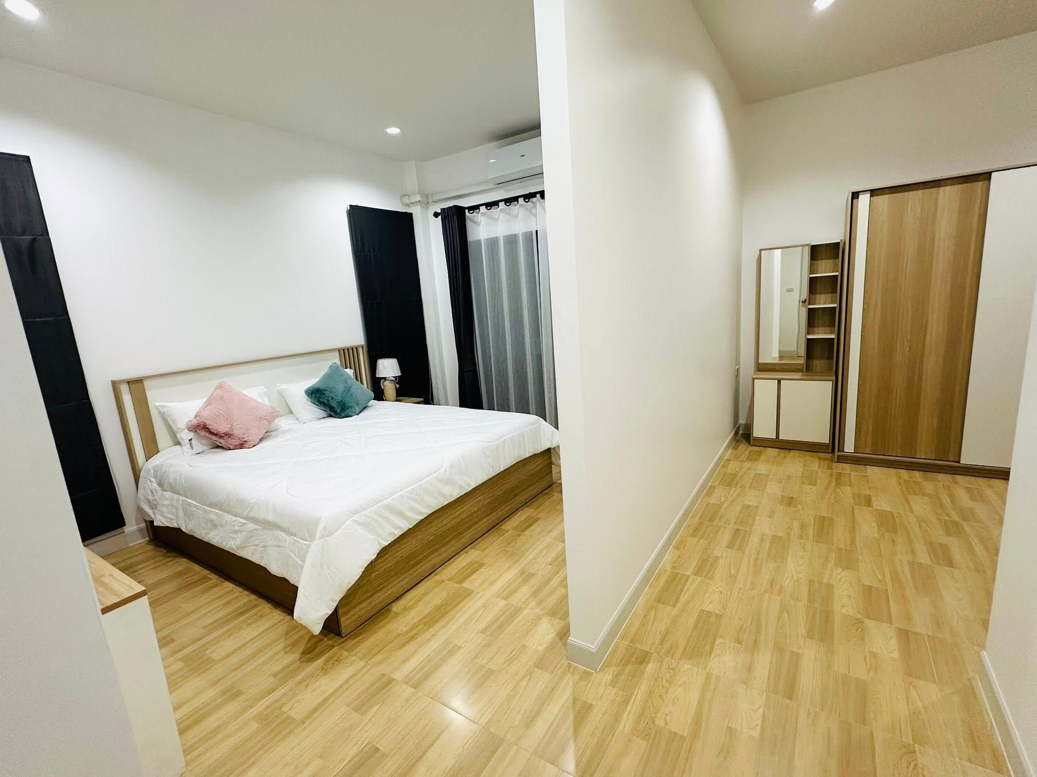 3 Bedroom House For Rent in San Phak Wan, Hang Dong, Chiang Mai - Image 10