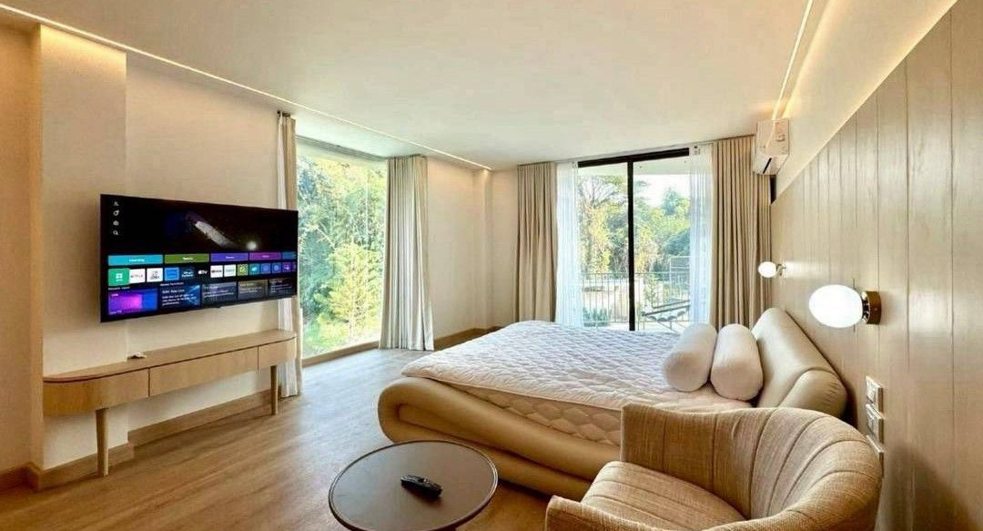 6 卧室 独立房屋 出售 在  - Image 15