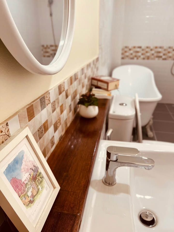 5 Bedroom House For Rent in Pa Daet, Mueang Chiang Mai, Chiang Mai - Image 9