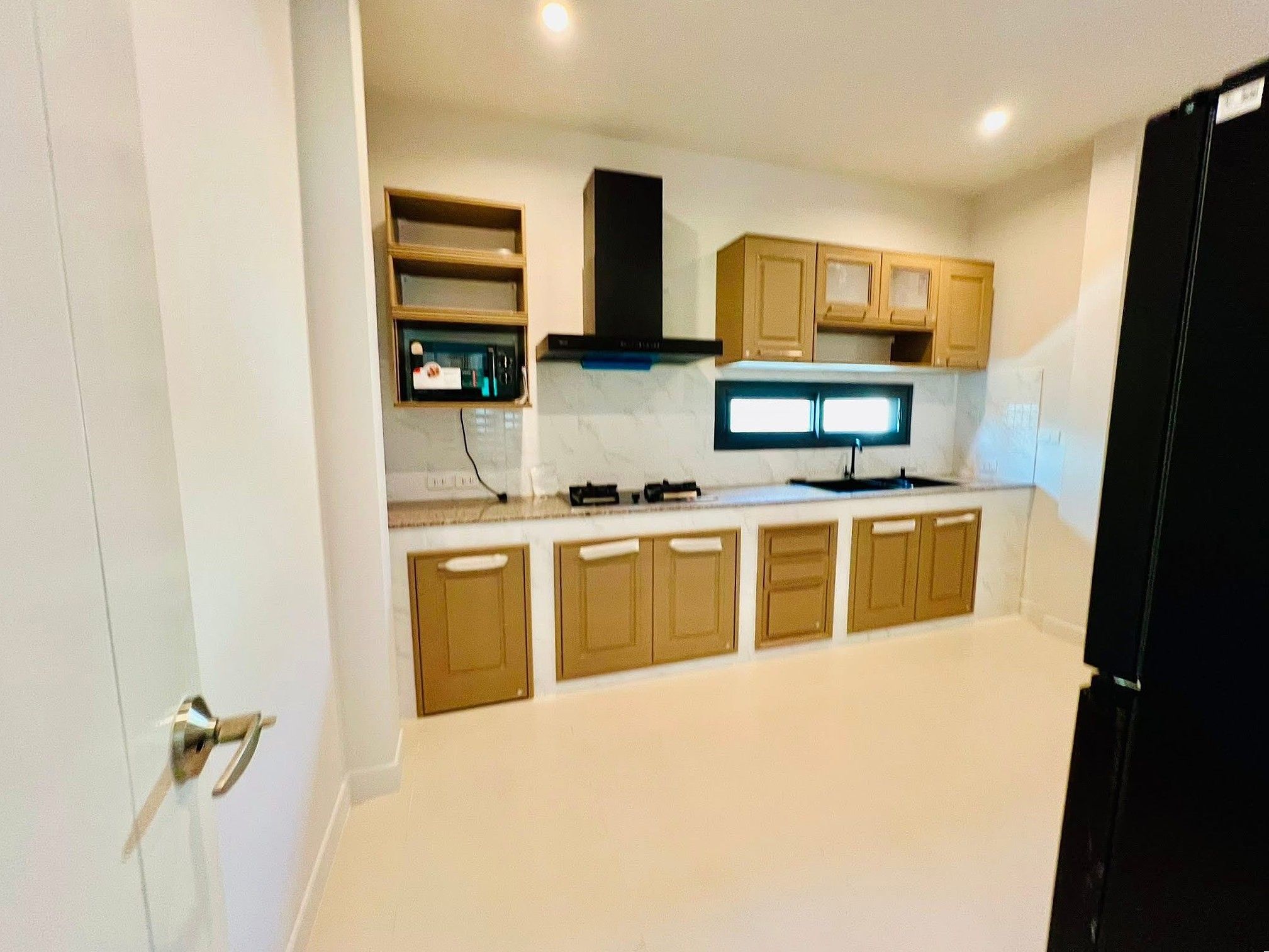 4 Bedroom House For Rent in San Klang, San Kamphaeng, Chiang Mai - Image 4