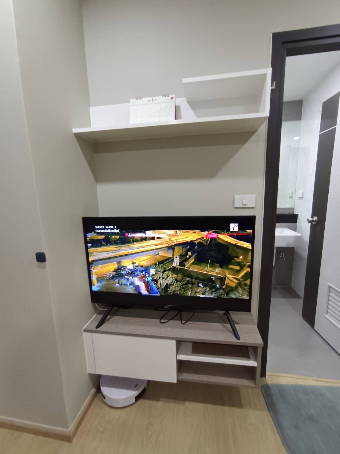 1 卧室 公寓 出租 在  - Image 2