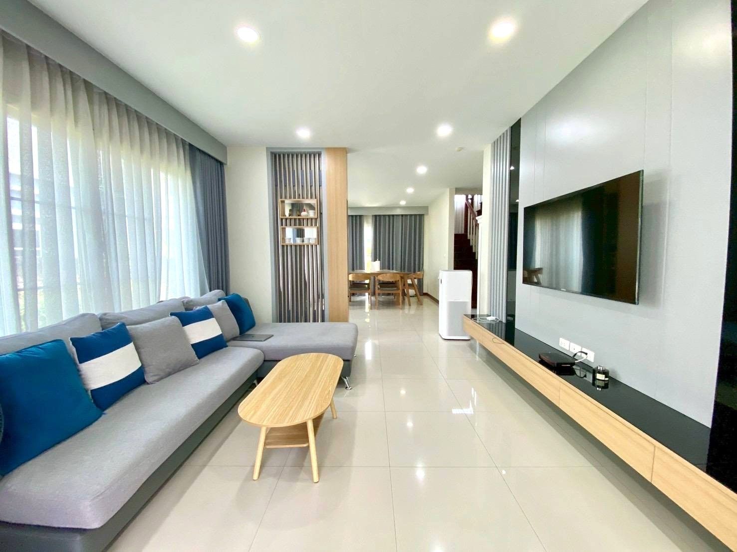 uploads/efe1bc97-da39-4732-9026-bc1cbf882b7a/6e284962-984b-4dbe-aebf-ed2b2e93fef6