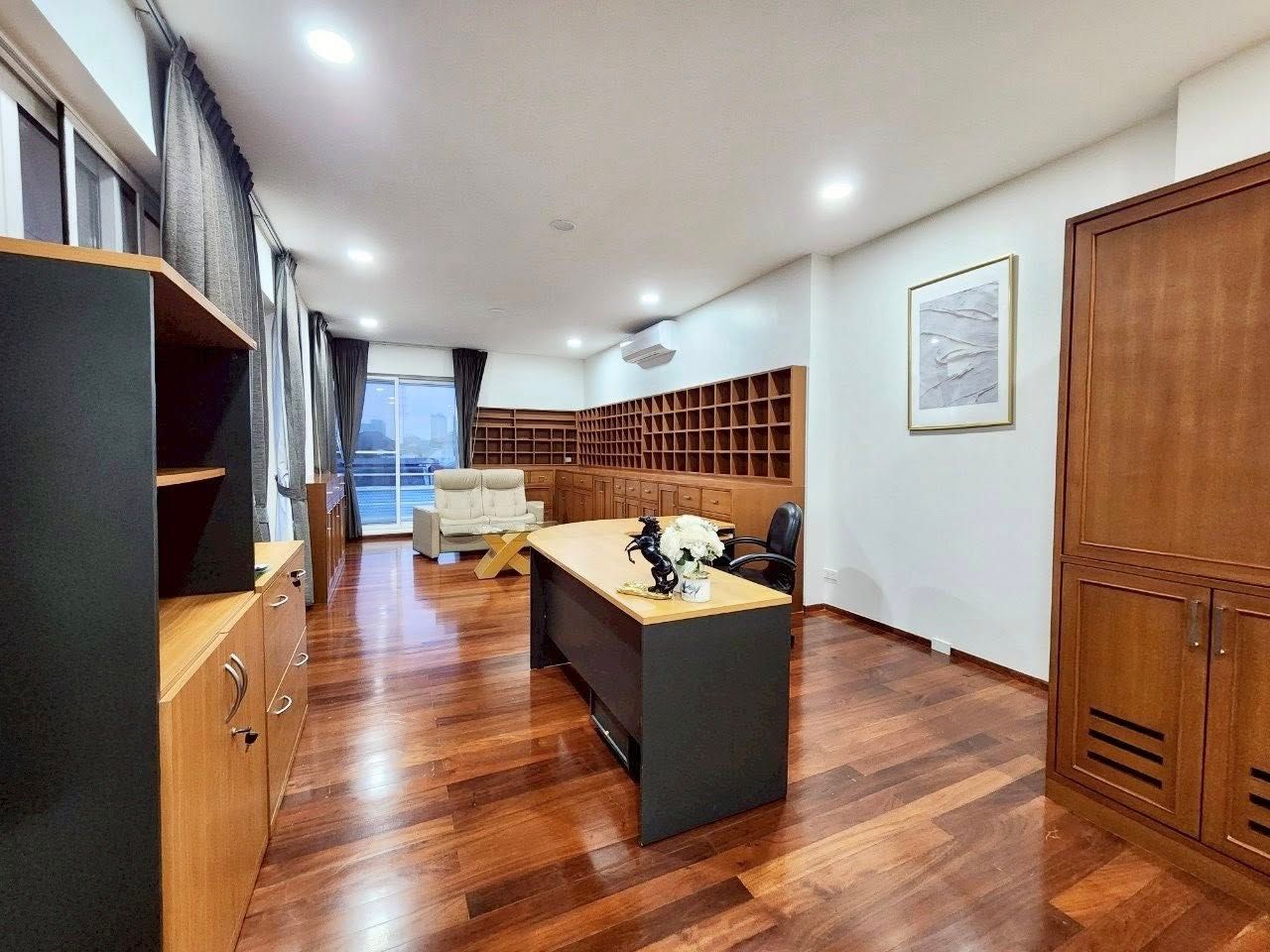 5 卧室 独立房屋 出租 在  - Image 5