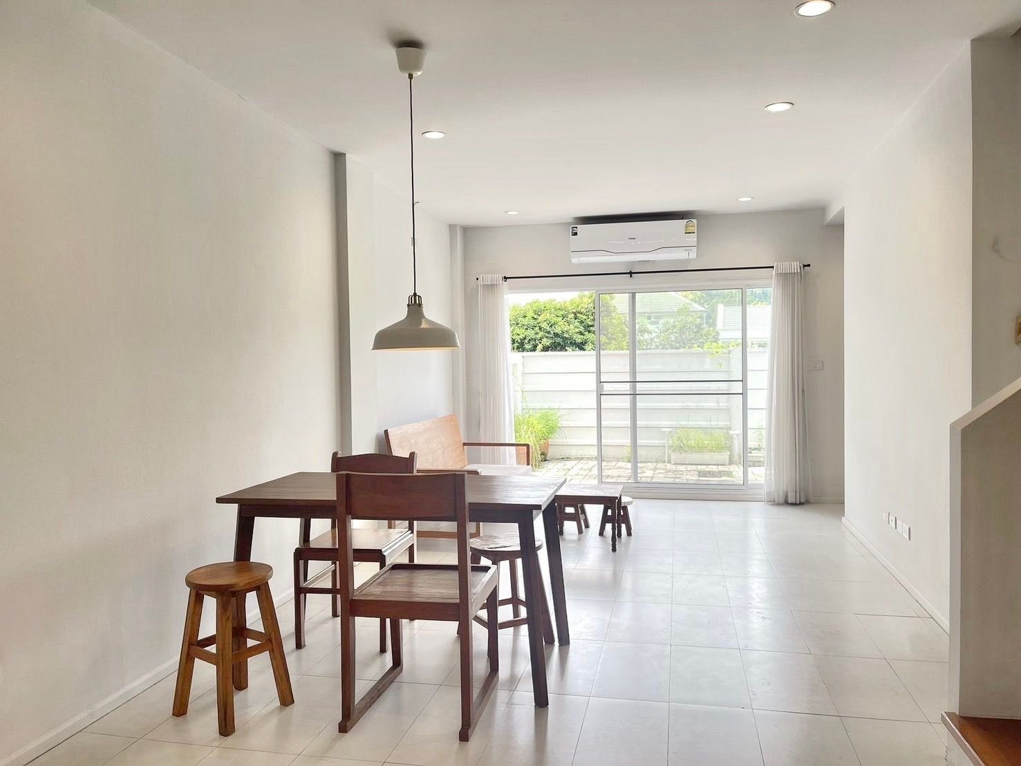 uploads/efe1bc97-da39-4732-9026-bc1cbf882b7a/6fc284d3-470c-40ae-8144-11eaf9ce8605