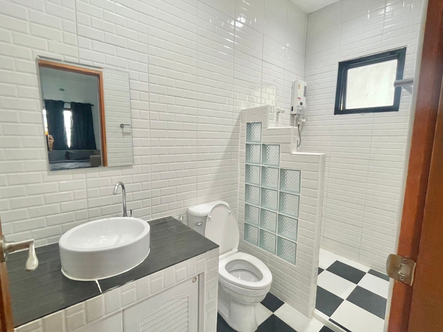 4 卧室 独立房屋 出租 在  - Image 13