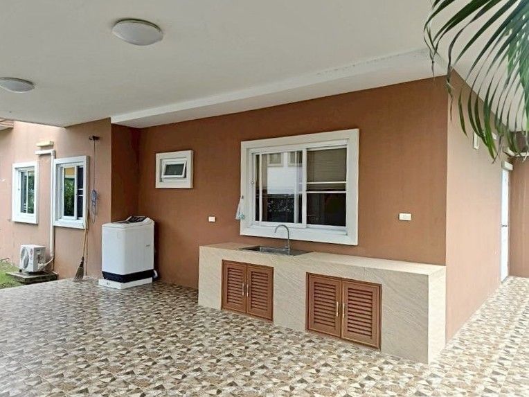 uploads/efe1bc97-da39-4732-9026-bc1cbf882b7a/70e14141-915e-41aa-b61e-b166f6b4228f