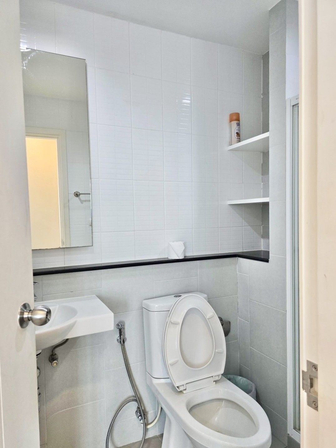 1 卧室 公寓 出租 在  - Image 7