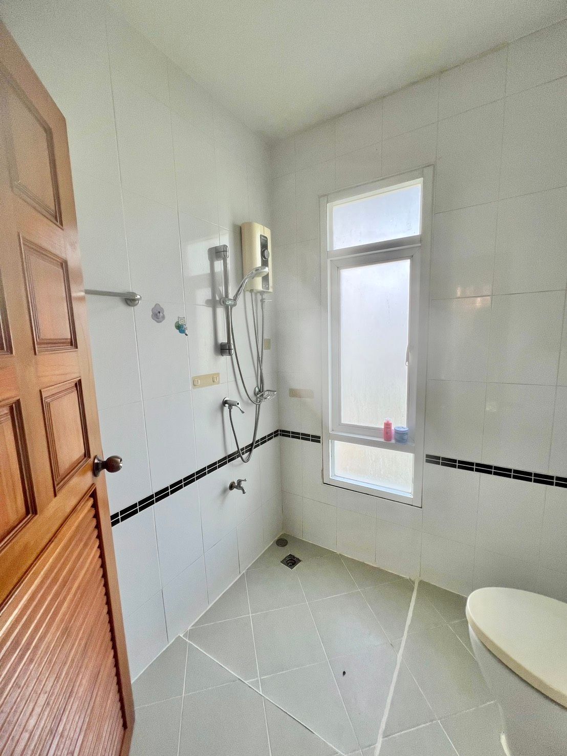 uploads/efe1bc97-da39-4732-9026-bc1cbf882b7a/73ae1447-f679-490f-a214-75ab4a7d7af9