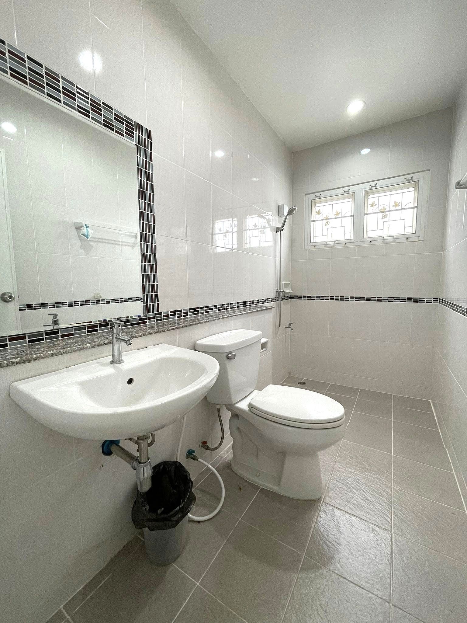 Green View Home - Image 9