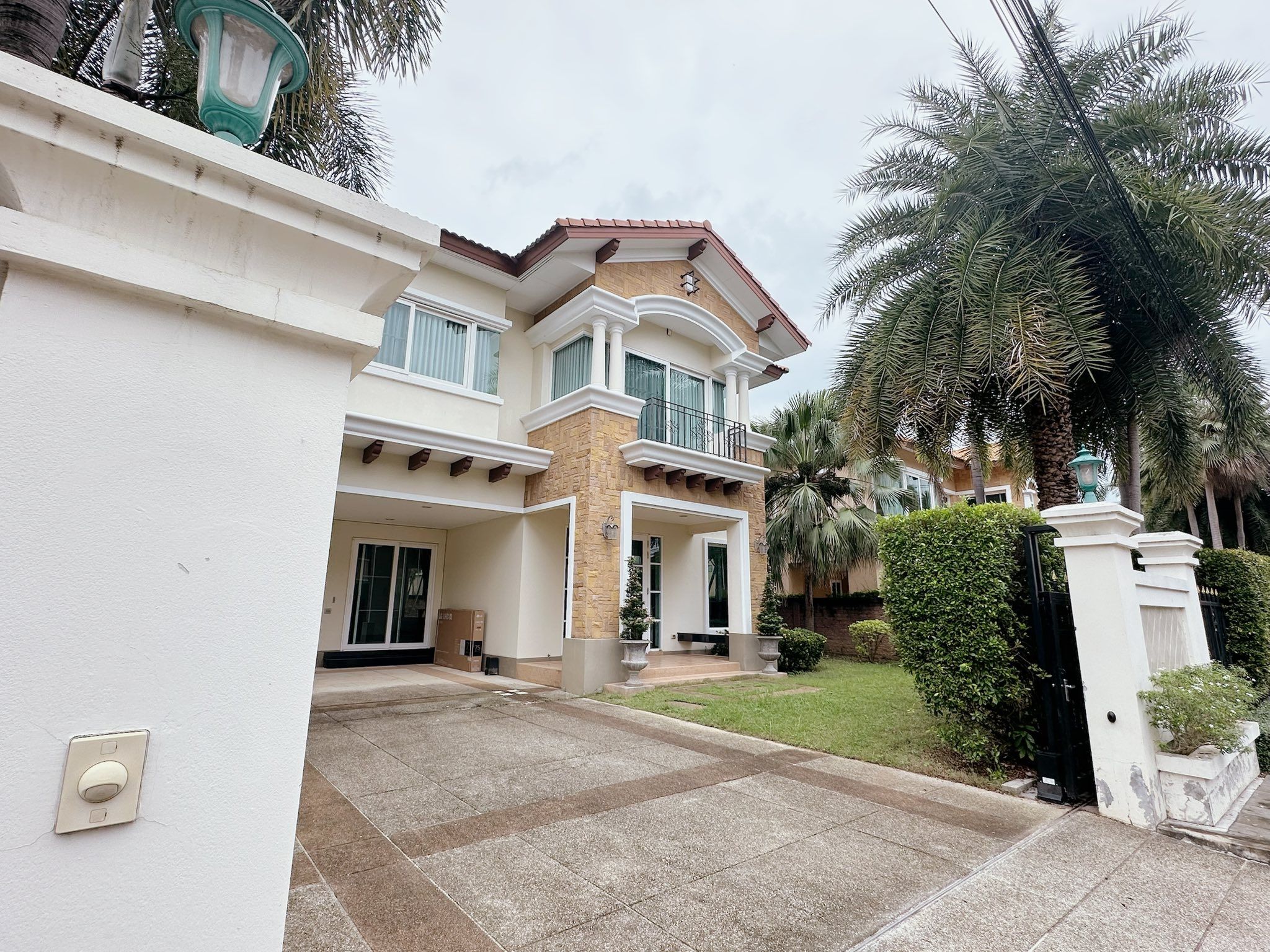 3 卧室 独立房屋 出租 在  - Image 1